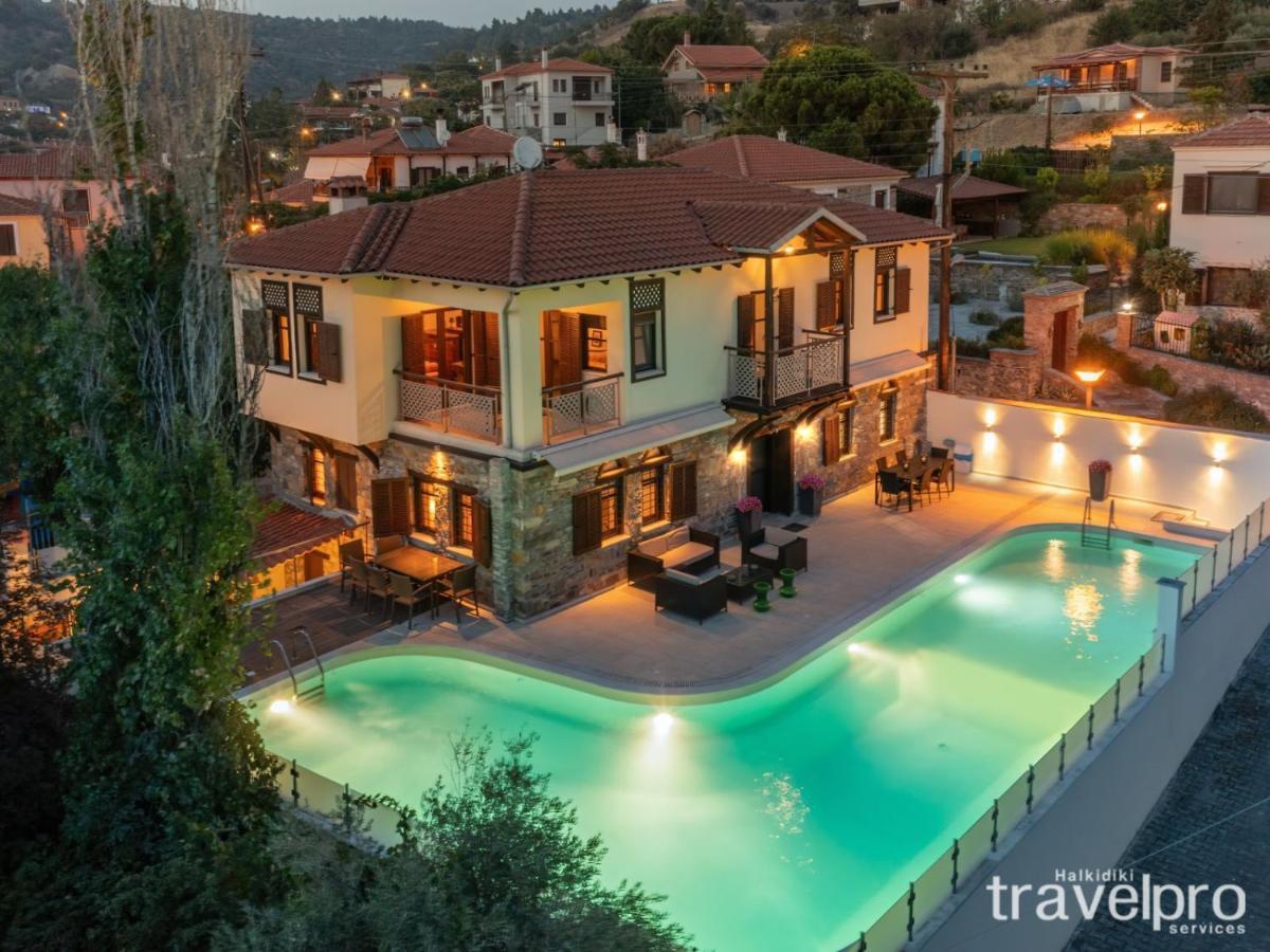 Villa Artemis By Rentalspro - Nikiti Halkidiki Exterior photo